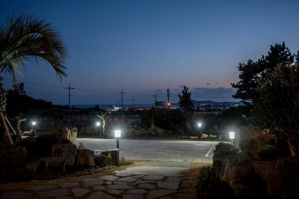 Jeju 542 Pension Seogwipo Ruang foto