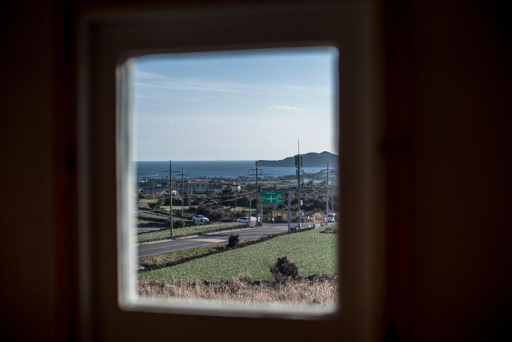 Jeju 542 Pension Seogwipo Ruang foto